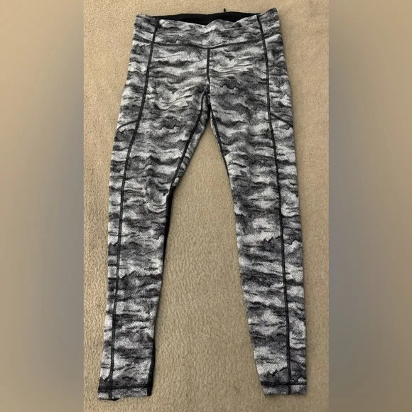 Lululemon Speed Tight V Power Luxtreme Hazy Days Black White / Black Size 10 - Picture 2 of 10